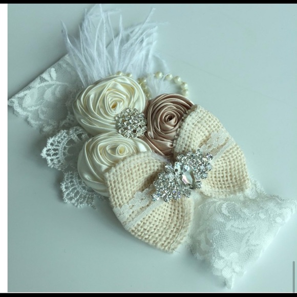 White Lace Baby Girl Headband - Picture 7 of 7
